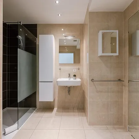 Huswell - Cozy Seaside With Terrace In Lejlighed